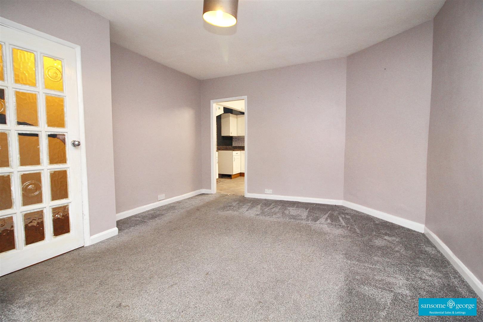 3 bed property in Thirlmere Avenue, Reading